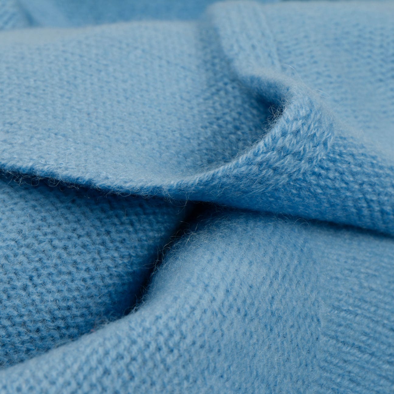 Cottone Silk Cashmere Yarn color Light Blue – ÉllGi